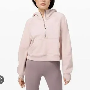 Lululemon ピンク ラップトップ M Lululemon ピンク ラップトップ M